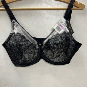 NWT Wacoal 34 D